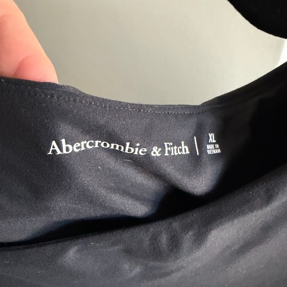 Abercrombie & Fitch Dark Charcoal Tee - Picture 3 of 3
